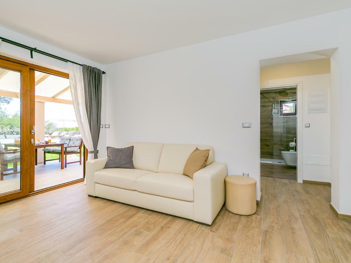 Pool Premium Apartment Врсар Экстерьер фото