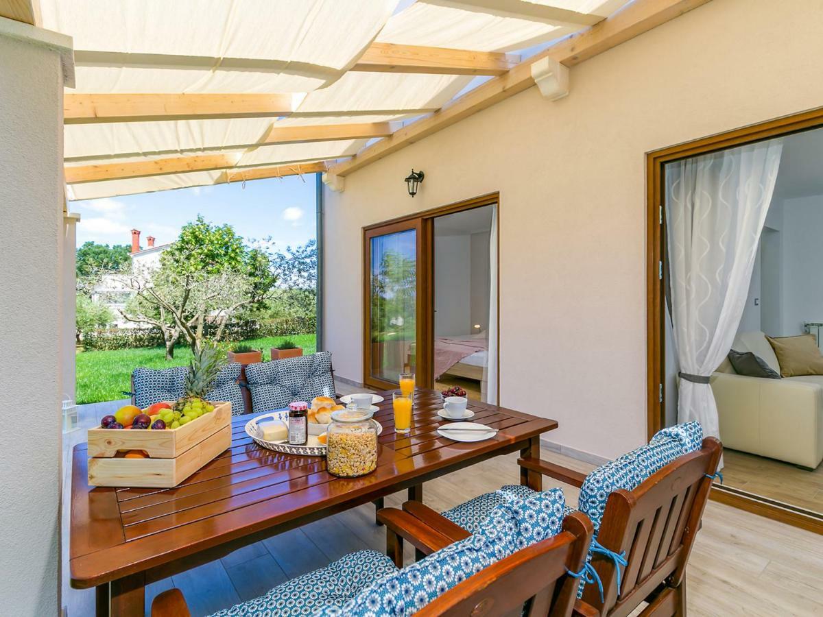 Pool Premium Apartment Врсар Экстерьер фото