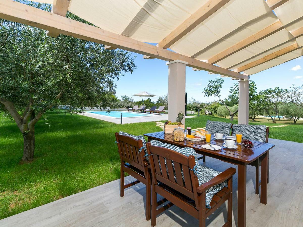 Pool Premium Apartment Врсар Экстерьер фото